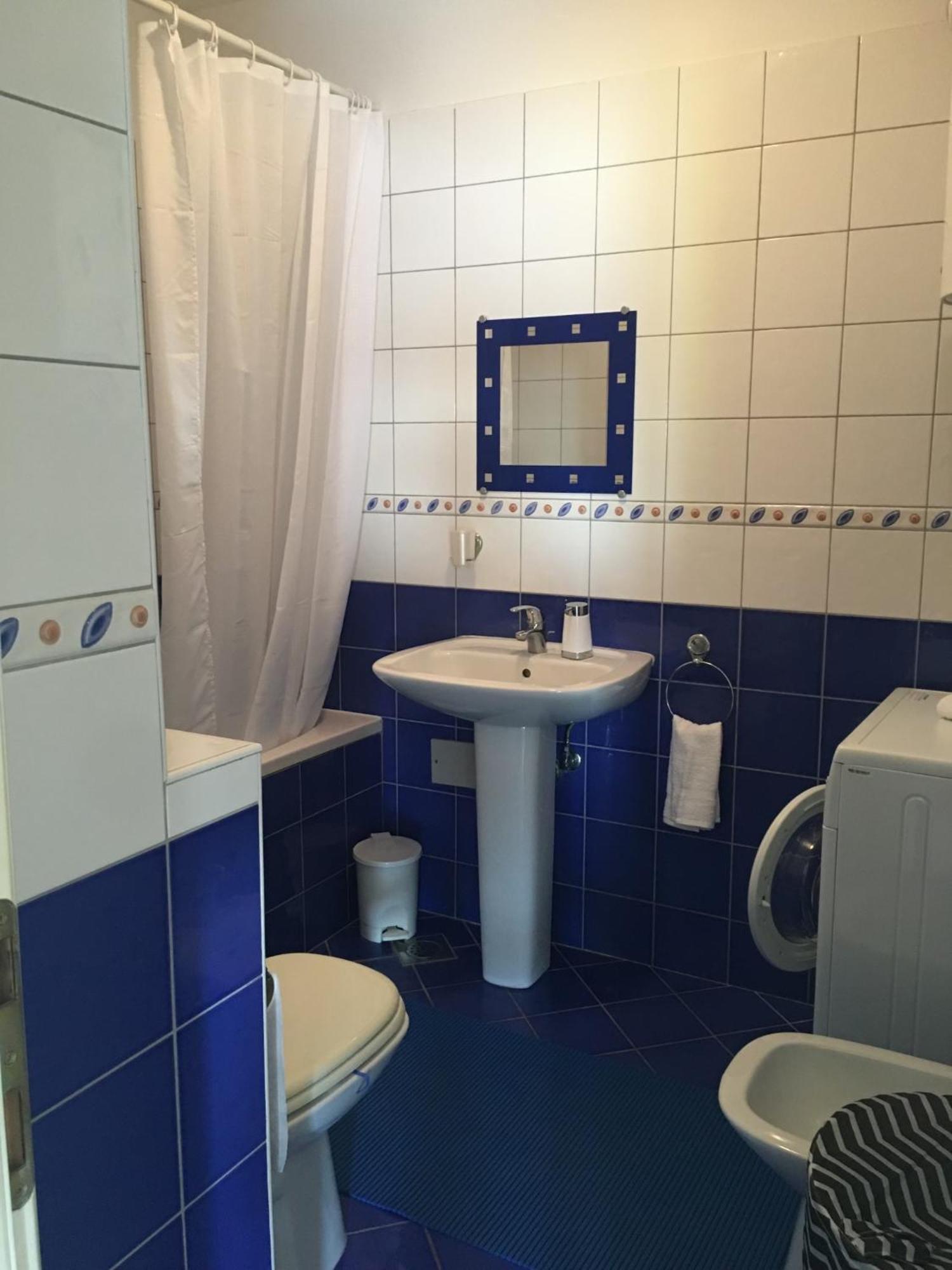 Apartman Lucia Трогир Екстериор снимка